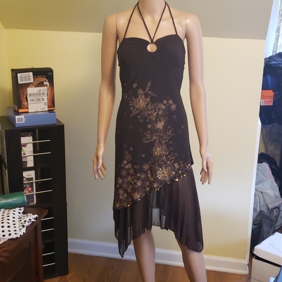 Dress - Picture 1 of 6